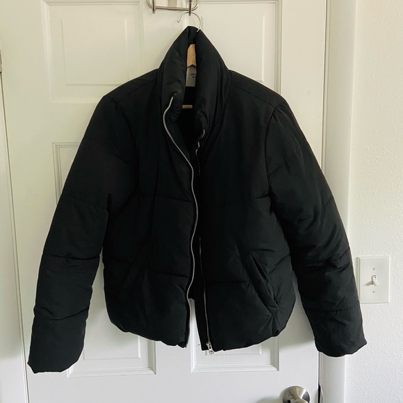 Black cropped puffer - Picture 1 of 4